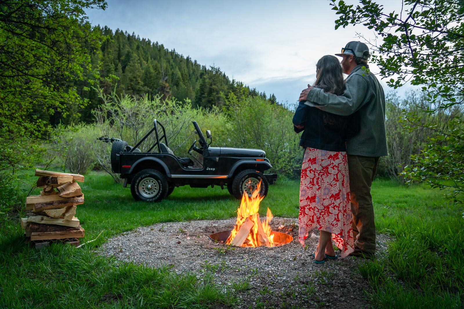 Private Campfire - Jackson Hole Cabins Glamping Tents